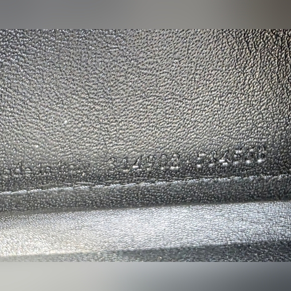 Yves Saint Laurent Patent Leather Wallet with COA - Picture 12 of 15